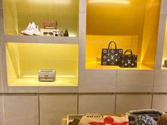 -LV路易威登(王府井半岛酒店)