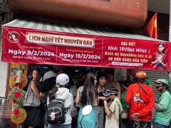 -Bánh Mì Huynh Hoa