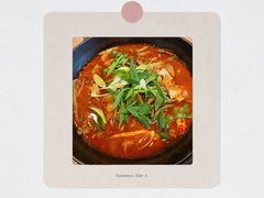 陕北铁锅牛杂烩-金牌老碗时尚陕菜(王府井百货店)