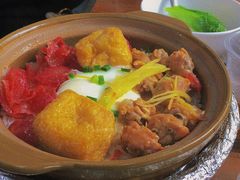 四拼煲仔饭-崖口煲仔饭