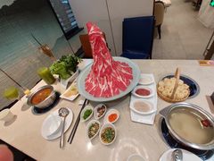 -海上明月海鲜火锅 鲜切牛肉