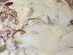 -滇香肴·云南菜蒸汽石锅鱼(云南北路店)