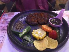 -樱花里音乐餐吧·牛扒椰子鸡(东圃店)