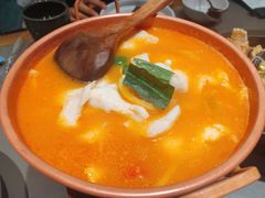 野果酸汤鱼-云海肴·汽锅鸡·云南菜(高德置地店)