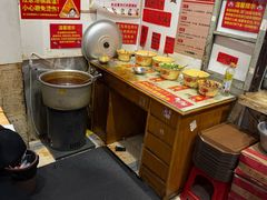 -柳州肥姨妈大骨螺蛳粉(万达中心店)