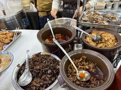 -巍山𤆵肉饵丝