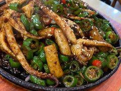铁板鱿鱼须-八张桌子(老店)