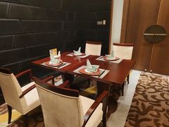 -粤尚腾香居中餐厅(首都机场希尔顿店)