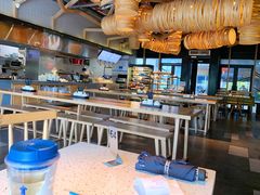面包甜点陈列柜-东园小馆·早茶·淮扬小炒(水街店)
