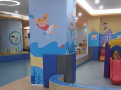 -戊辰亲子游泳俱乐部