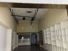 -燕莎友谊商城(金源店)