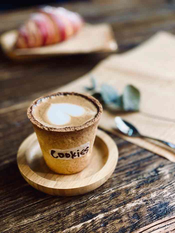 unico coffee(月光码头店)-"周末去人很多,好的位置都没有了,要早点去