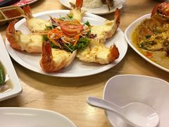 -J Daeng Seafood