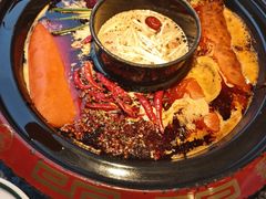 -蜀辣居鲜货老火锅(双流万达店)