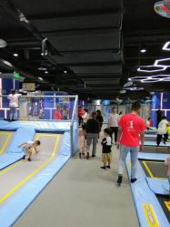 -反弹蹦床公园(南坪万达店)