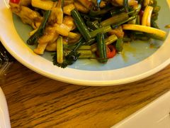 -喝丢一只鞋海鲜烧烤·海肠捞饭(东关街店)