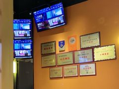 -威记烧嘢·南宁烧烤·超级生牛(绿地店)