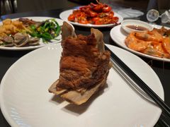 -涨巢·潮玩水疗局