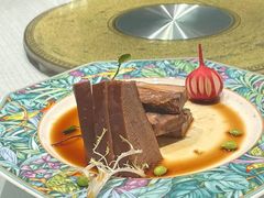 -深圳富苑皇冠假日套房酒店