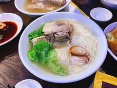 特级龙骨面线汤-松发肉骨茶SongFa(静安嘉里中心店)