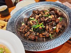 -老滇山寨•云南特色菜•地方菜•民族风情歌舞表演(金碧店)