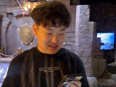 -暴风岛沉浸式体验馆(百联世纪店)