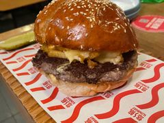 薯条汉堡-悠航SLOWBOAT(三里屯店)