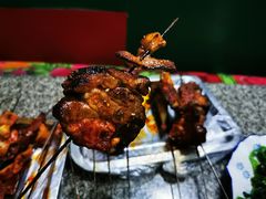 -马克力木手抓炕锅烤羊肉(盐湖一小区店)