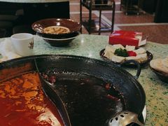 -鸿姐老火锅(疁城新天地店)