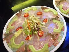 -J Daeng Seafood