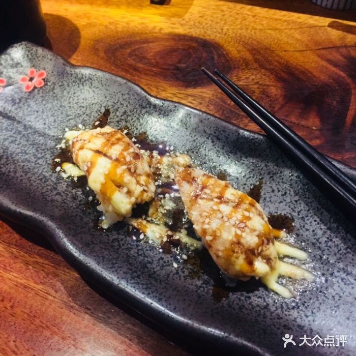 逸品居食屋(第一桥寿司店)火炙玻璃虾寿司图片