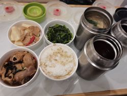 -母仪天下月子中心(光谷店)