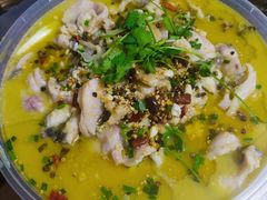 -冯记白土岗辣子鸡