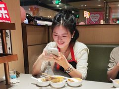 -海底捞火锅(宝龙广场夜宵主题店)