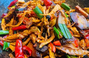 Dry Pot Dried Bamboo Shoots with Preserved Pork