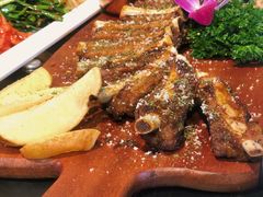 火辣整猪排-金一味烤肉餐厅(新首尔旗舰店)