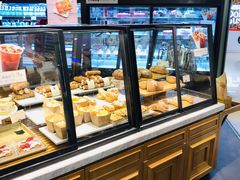 面包甜点陈列柜-多乐之日(和平伊势丹店)