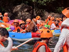 -安吉龙王山峡谷漂流