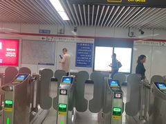 -上海体育馆(地铁站)