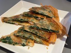 韭菜鲜虾薄饼-桂满陇·蟹黄小笼汤包(巴黎春天浦建店)