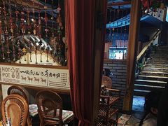 -老牌坊云南鱼豆花火锅(爱建店)