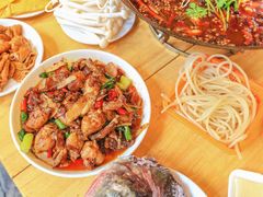 -鸿顺老铁锅美蛙鱼府(解放碑店)