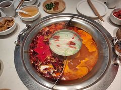 -周师兄大刀腰片火锅(磁器口直营店)