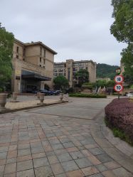 -杭州奥拉克医疗美容门诊部