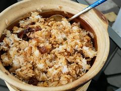 腊肉煲仔饭-卖花卖汤(荣祥广场店)