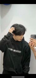 -一家只做男发烫染的店