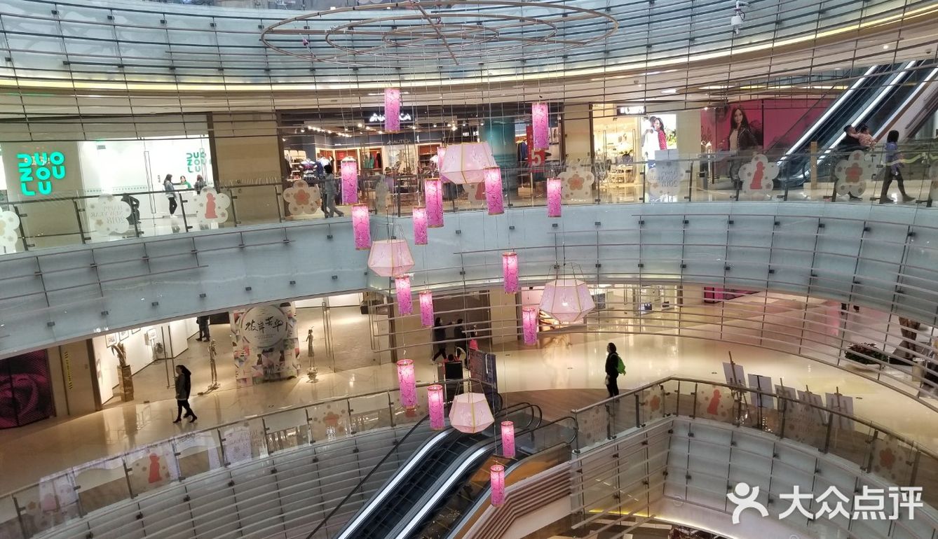 这里附近是老虹口和闸北的居民区