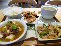 -紫荆广场·花漫里