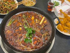 -鸿顺老铁锅美蛙鱼府(解放碑店)