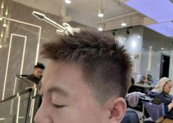 -Tipo Hair salon（明星）店